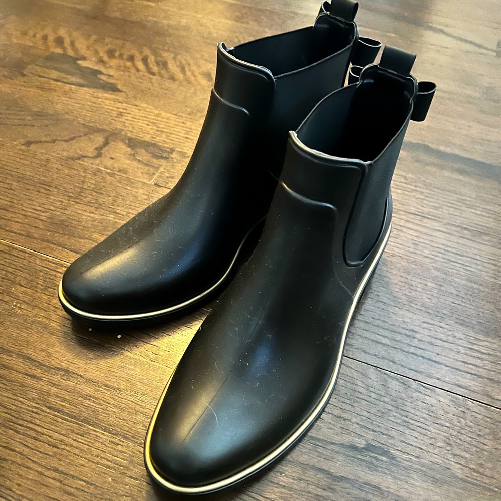 Kate Spade Chelsea Rain Boots - size 9, black